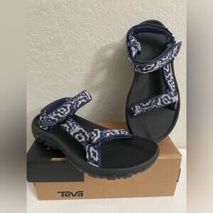Teva Hurricane 4 Sandals - Womens Size 8